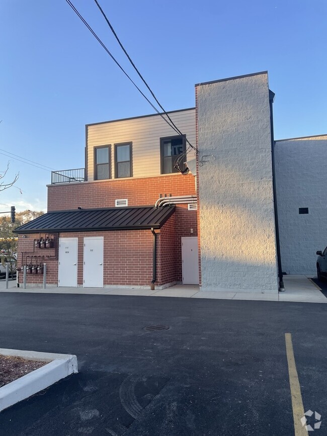 Building Photo - 10301 S Kedzie Ave