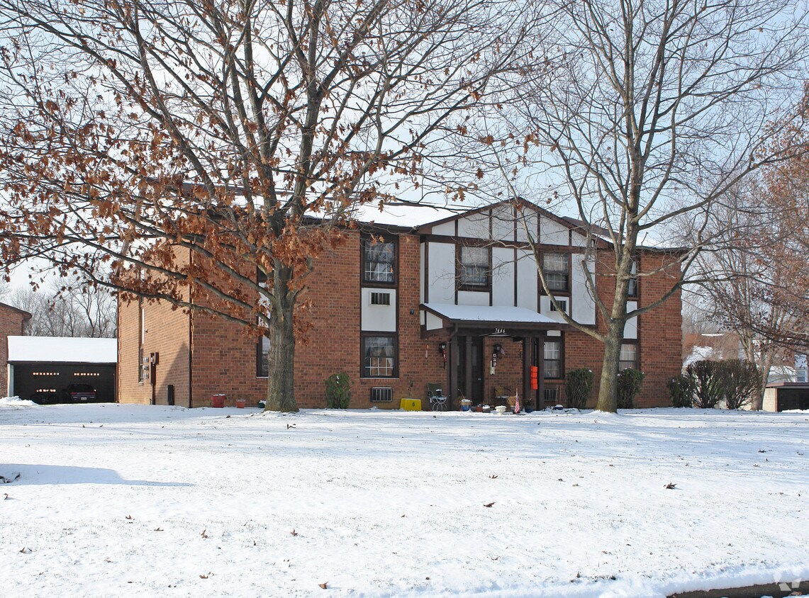 Primary Photo - 7446 West Blvd