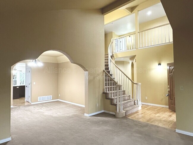 Building Photo - 4420 Cobbleskill Dr