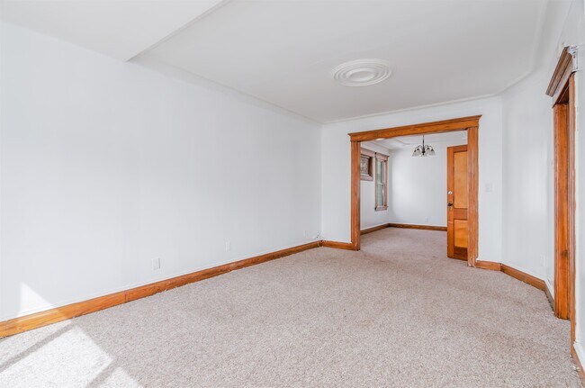 Foto del edificio - 142 Humphrey Ave