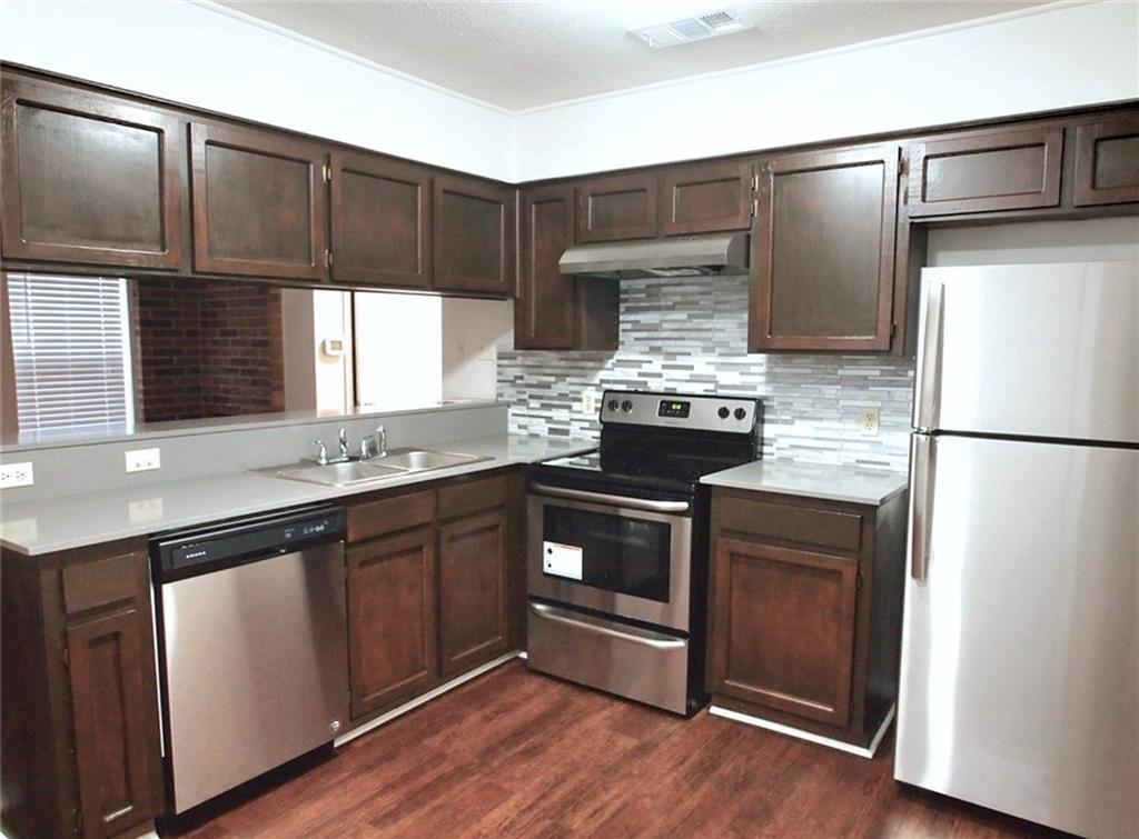 Primary Photo - 5608 Cougar Dr
