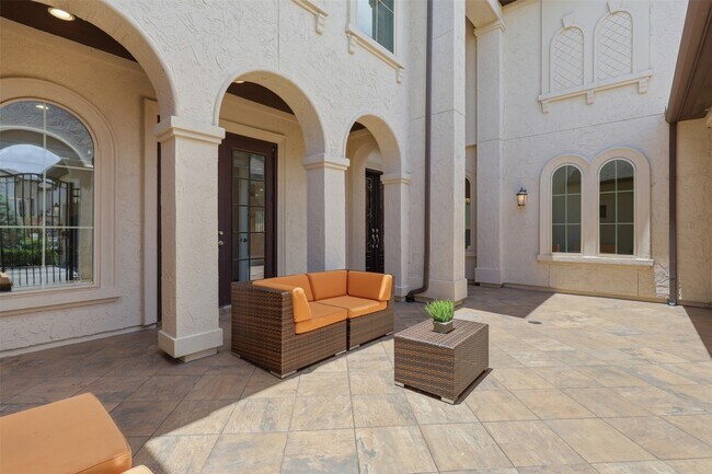 Building Photo - 11218 Oudney Ct