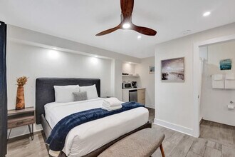 Building Photo - 3020 Seville St