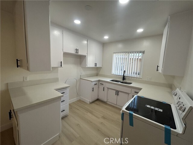 Foto del edificio - 2361 Faust Ave