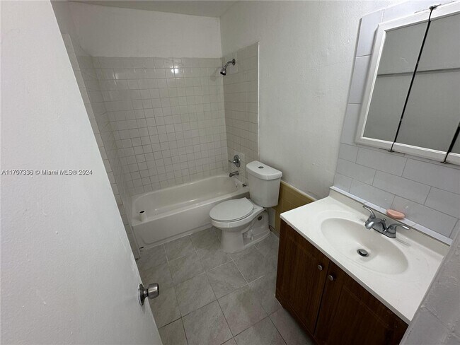 Foto del edificio - 424 NW 13th St