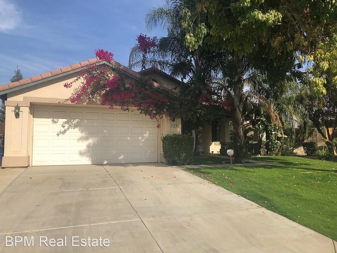 Primary Photo - 4 br, 2 bath House - 4500 Spruce Mountain Way