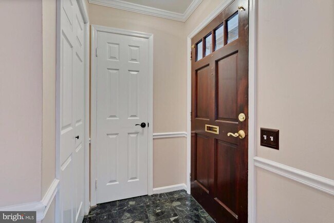 Foto del edificio - 1312 Chetworth Ct