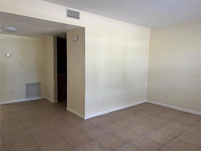 Photo - 2176 Winchester Rd N Apartment
