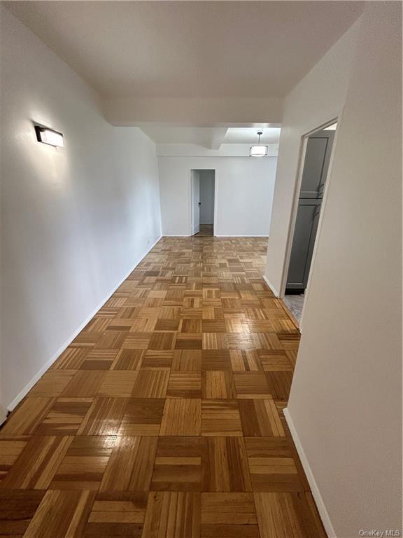 Foto del edificio - 1541 Metropolitan Ave