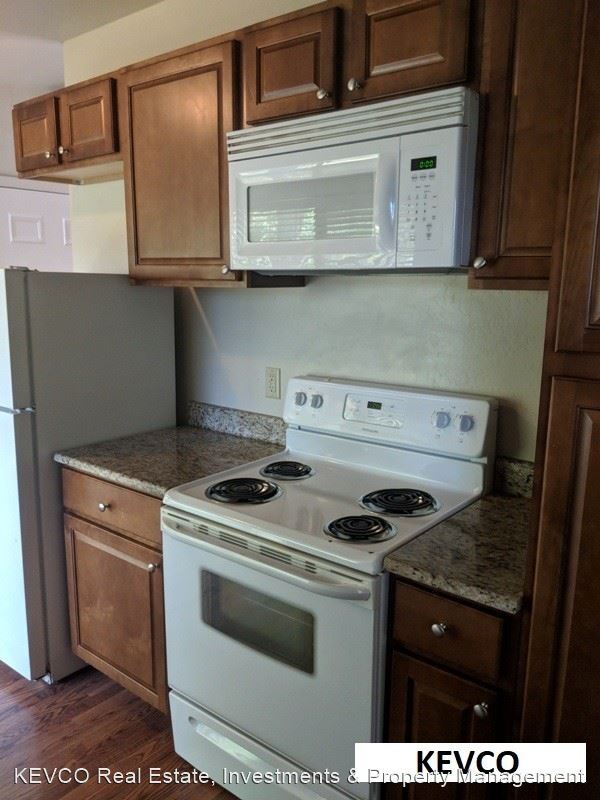 Building Photo - 4 br, 2 bath House - 1809 Orchard Pl
