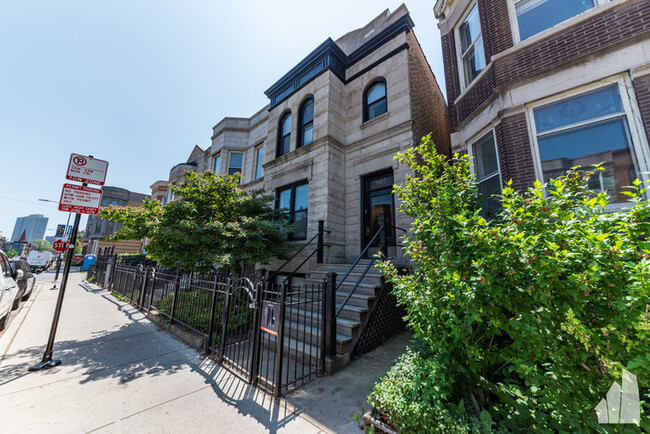 Building Photo - Wrigley 3BD 1BA