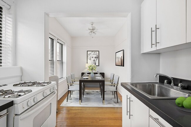 1-BR/1BA Kitchen & Dining - 634 W. Cornelia