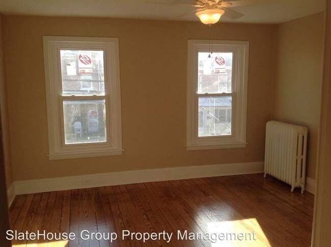 Building Photo - 3 br, 2 bath House - 107 W. 5th St EGW