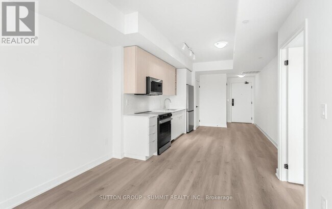 Photo du bâtiment - 2075 Lakeshore Rd.