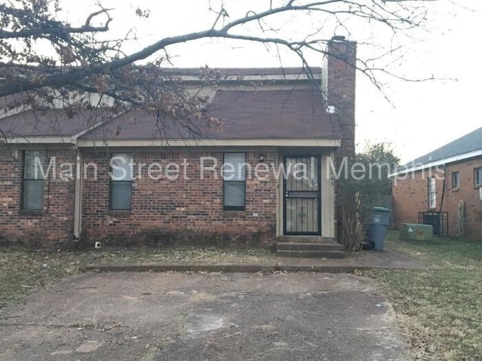 Primary Photo - 2463 Chiswood St