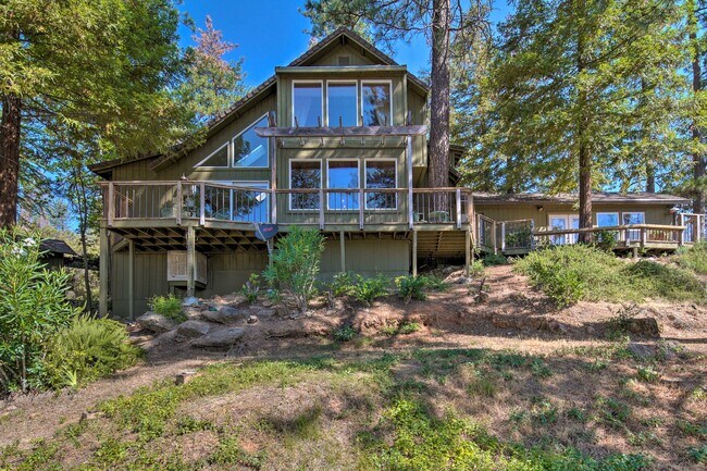 Building Photo - 8900 Horse Cyn Wy