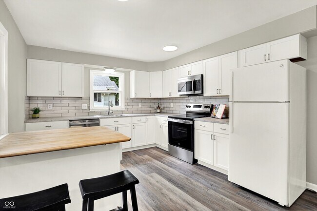 Foto del edificio - 303 E 4th St