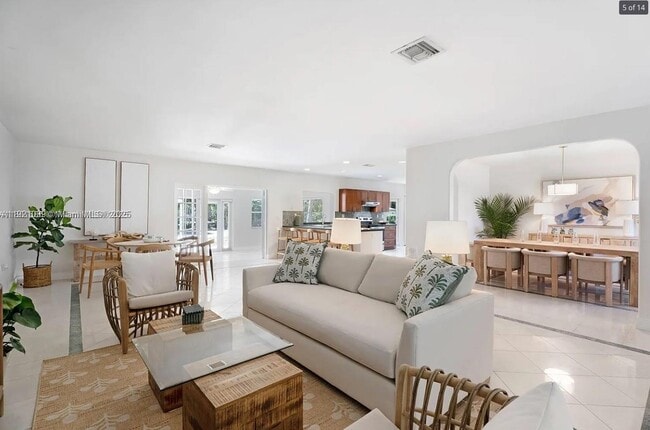 Foto del edificio - 8700 SW 64th Ave