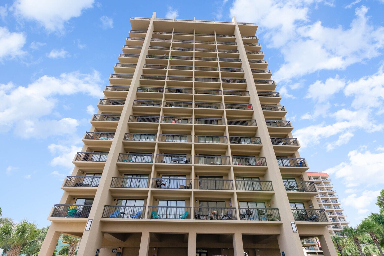 Primary Photo - 7500 N Ocean Blvd
