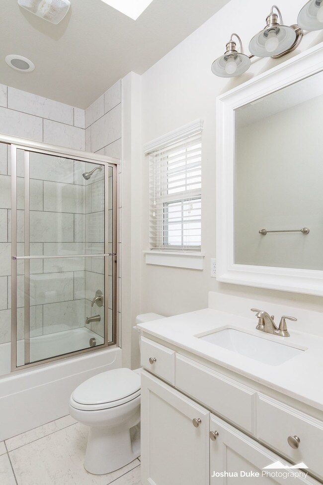 Foto del edificio - 1936 Maine St