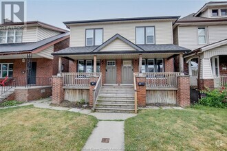 Building Photo - 975 Pelissier St