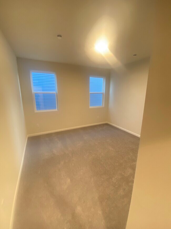 Foto del edificio - 3872 Riverstone Dr