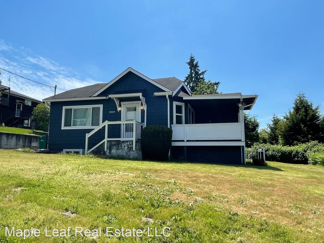 Primary Photo - 3 br, 2 bath House - 5009 S 112th St