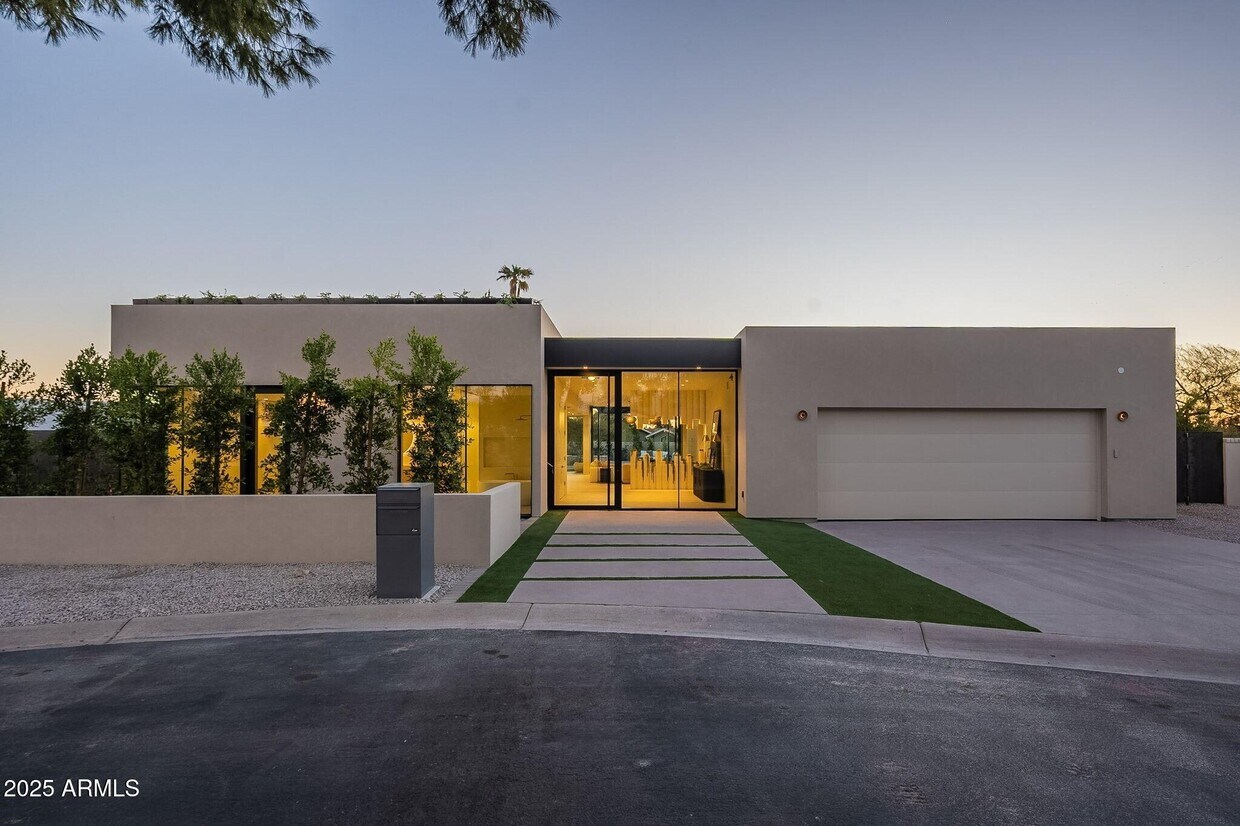 Foto principal - 5910 N 45th St