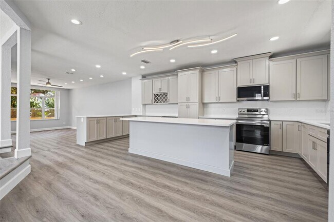 Foto del edificio - 487 Pinellas Bayway S
