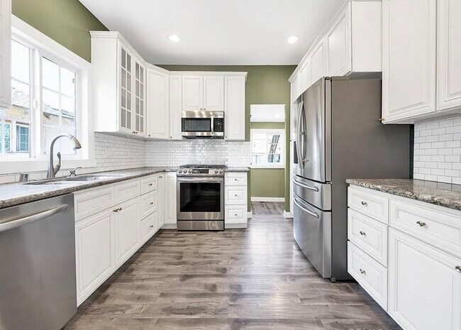 Foto del edificio - 131 E Ave 45