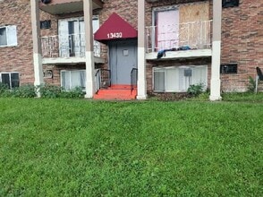 Building Photo - 13430 Euclid Ave