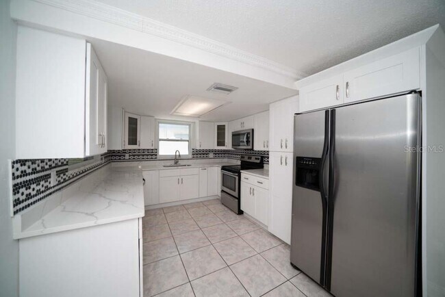 Foto del edificio - 8948 Lido Ln