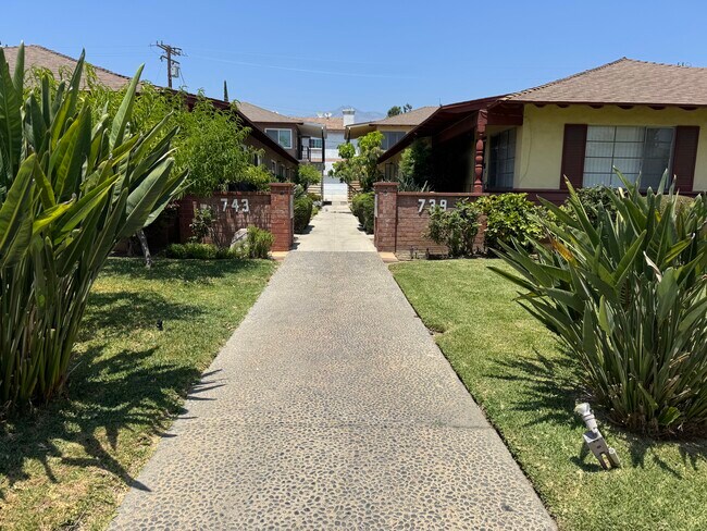 Tribunal de entrada - 743 Southview Rd