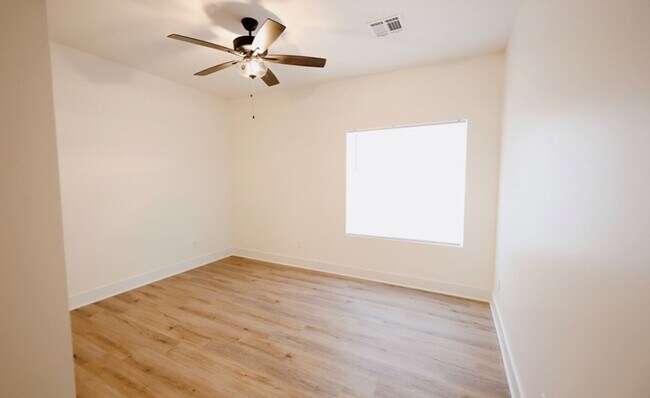 Foto del edificio - 507 Briarbrook Ln