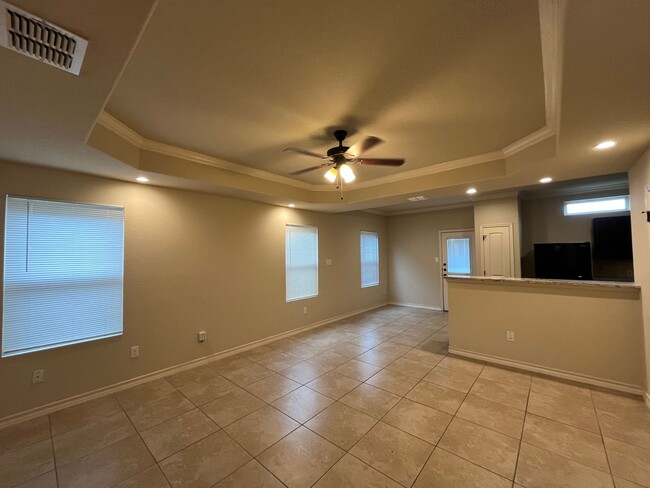 Building Photo - 6639 Mia Way #101, San Antonio, TX. 78233