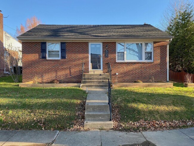 Foto del edificio - 525 Hilton Dr