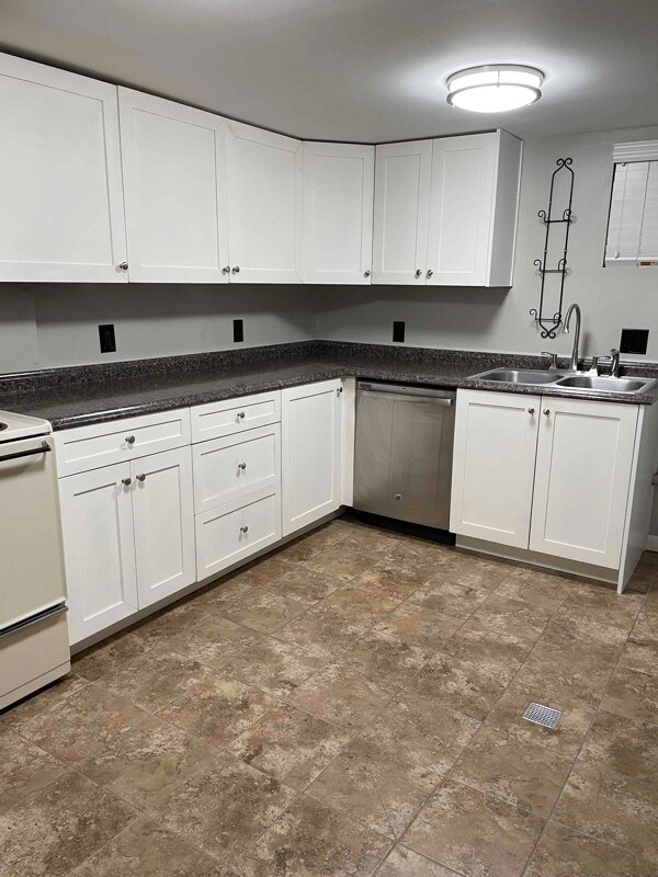 Foto principal - 496 E Joye St