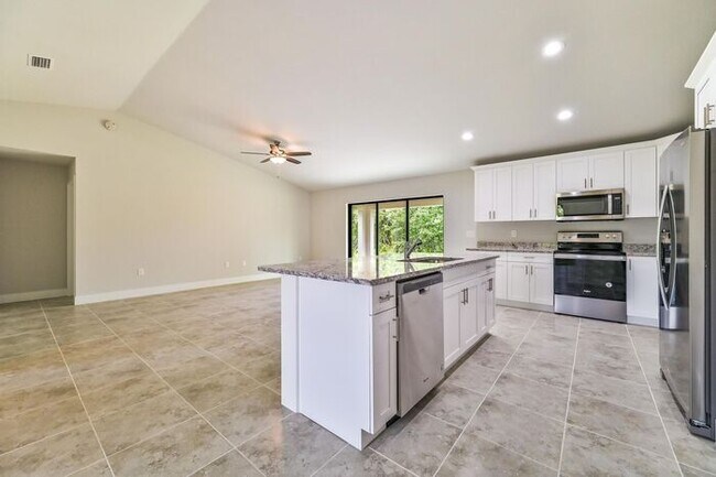 Building Photo - 1509 Prospect Ave