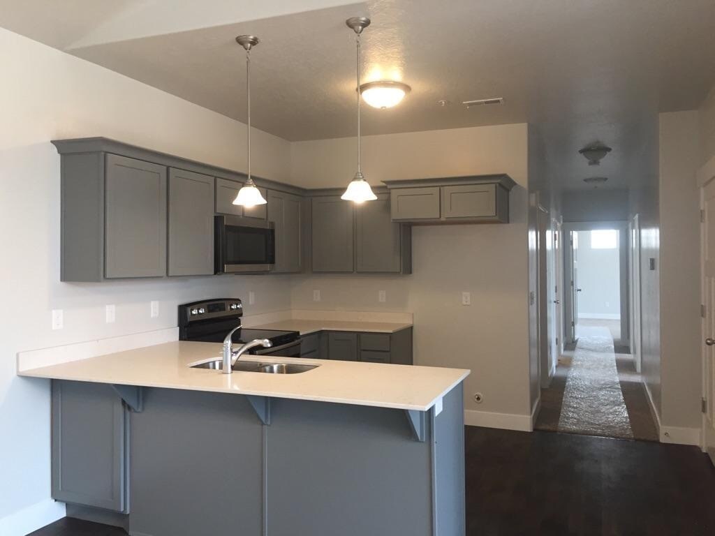 3896 W 1850 N Unit A302, Lehi, UT 84043 Condo for Rent in Lehi, UT