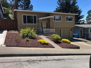 Building Photo - 1036 Zamora Dr