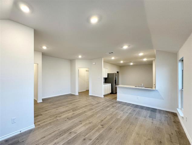 Building Photo - 810 Shear Dr