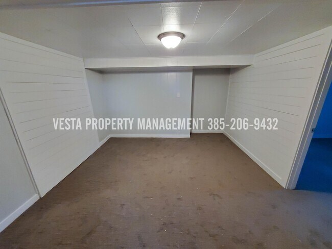 Foto del edificio - 3577 Iowa Ave