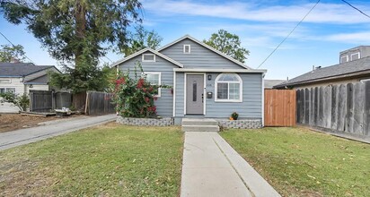 Building Photo - 328 Percy Ave