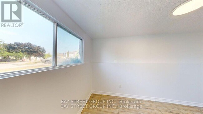 Building Photo - 1448-1448 Outlet Dr