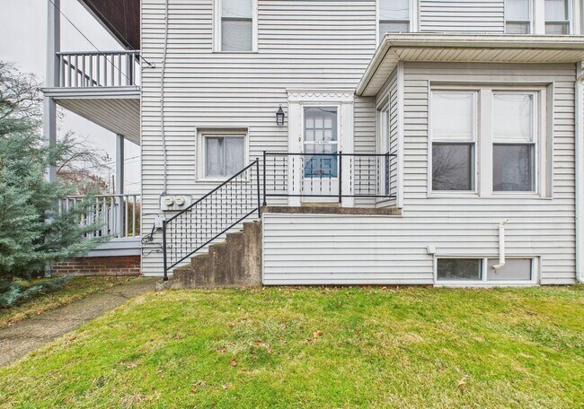 Foto del edificio - 2449 N 2nd St