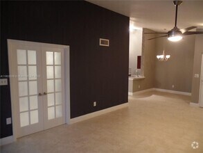 Building Photo - 2880 N Oakland Forest Dr