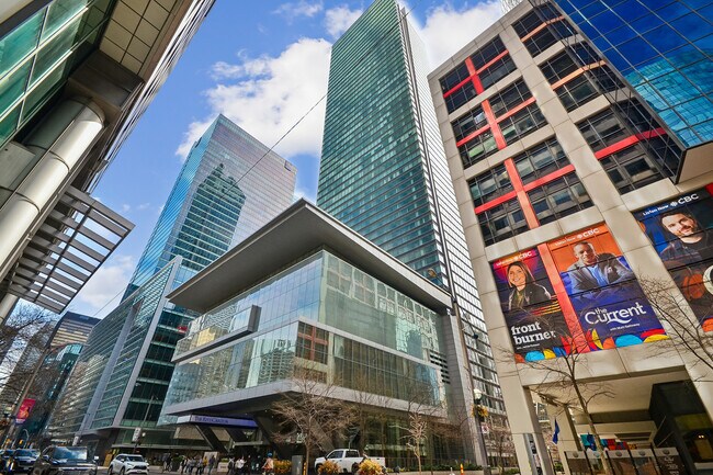 Building Photo - 183 Wellington St W