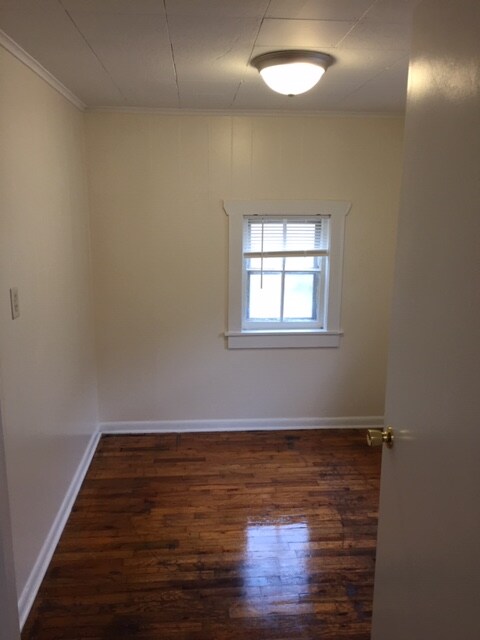 Foto del edificio - 507 NE Winfield Ave