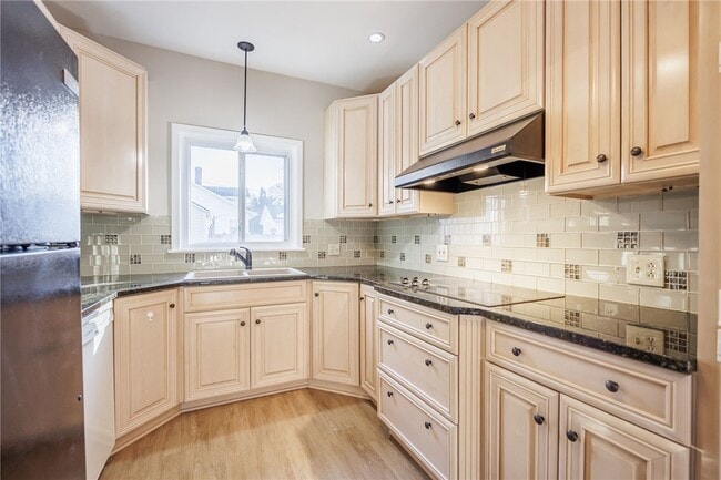 Building Photo - 1609 Culver Rd