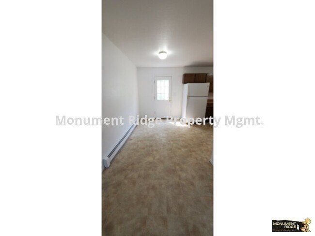 Building Photo - Available Now!  2 bed 1 bath Fruita Apartm...